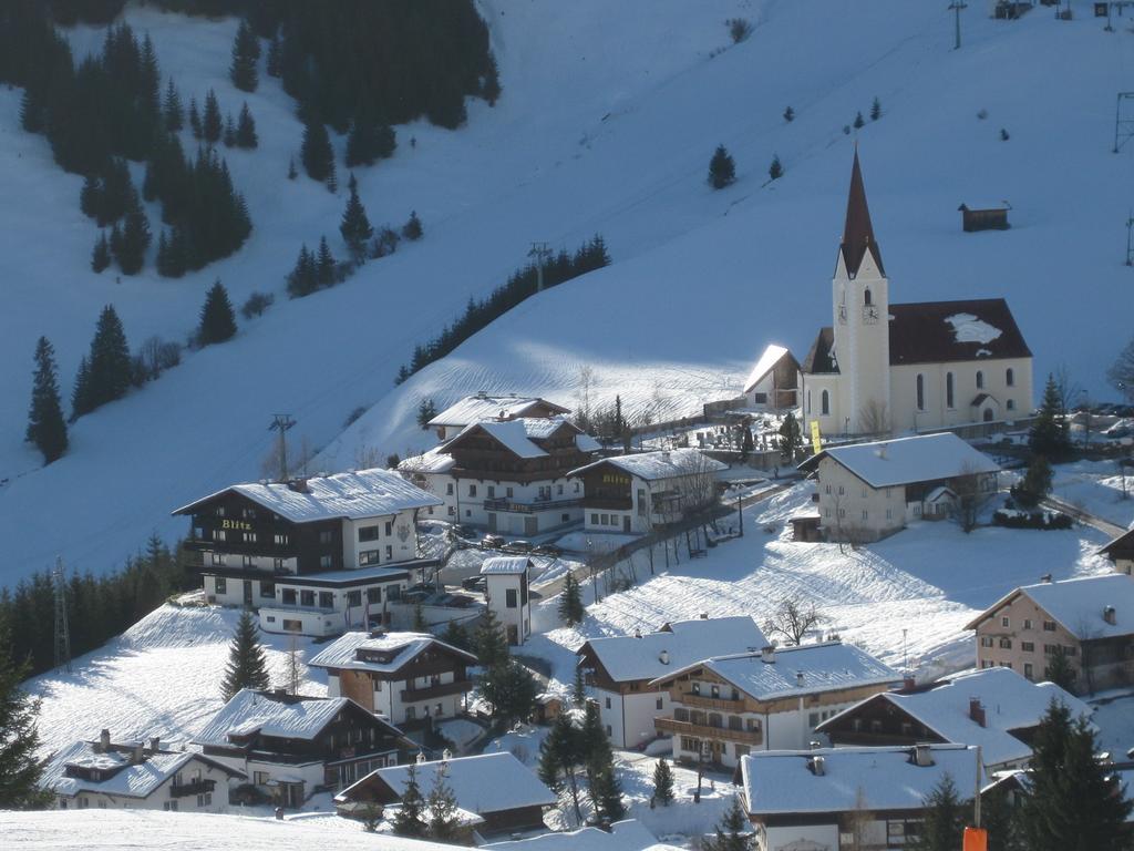 Hotel Witt Berwang Exterior photo